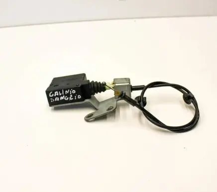 Jaguar XK8 - XKR Tailgate/trunk/boot lift motor 
