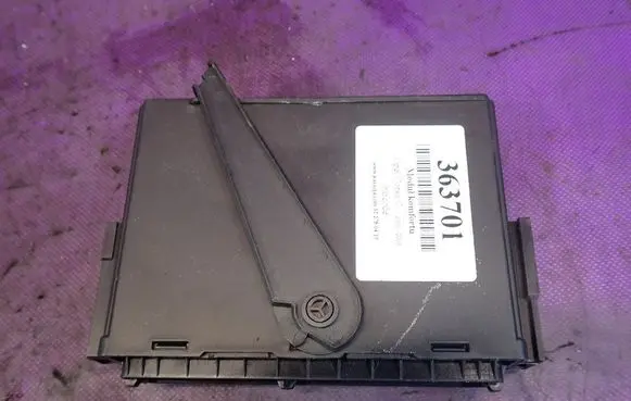Opel Corsa C Central body control module 24467903