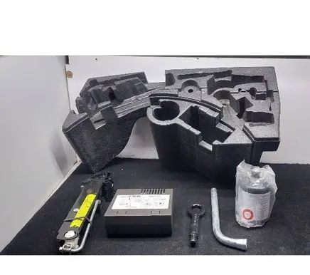 Volkswagen PASSAT B7 Tool box 3C0012115B 8D0012615C