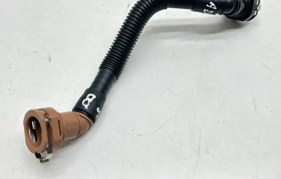 KIA EV6 Electric car engine cooling hoses/pipes 