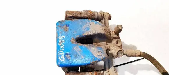 Toyota Avensis T250 Rear brake caliper y01340