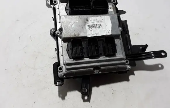 Audi A4 S4 B9 Engine control unit/module 8W0907311B