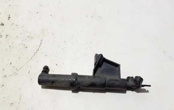 Volvo C30 Headlight washer spray nozzle