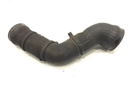 Air intake hose/pipe