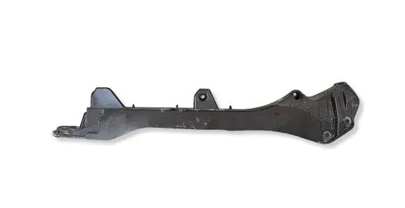 Renault Clio III Fender mounting bracket 8200314930