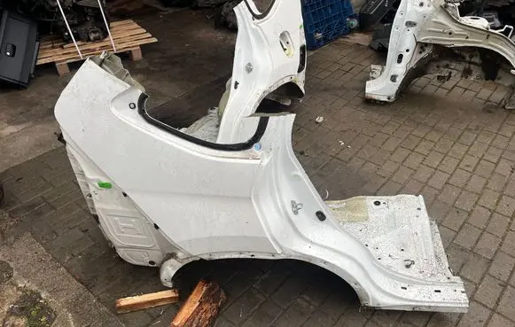 Honda CR-V Rear quarter panel 