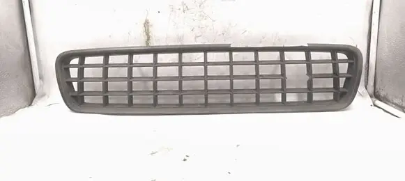 Volvo V50 Front bumper upper radiator grill 