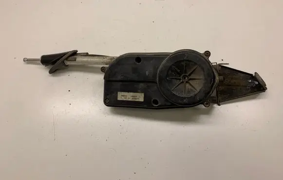 Nissan Pathfinder R50 Aerial antenna amplifier 282001W200 282001W200L