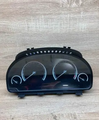 BMW 5 F10 F11 Speedometer (instrument cluster) 9311649 0263703079