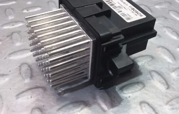 Opel Meriva B Heater blower motor/fan resistor 13503201 F011500056