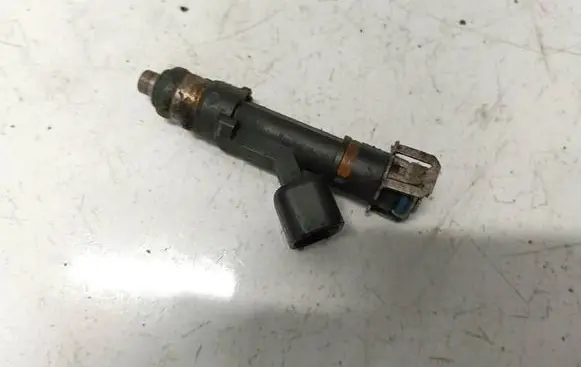 Mazda 6 Fuel injector 0280158103
