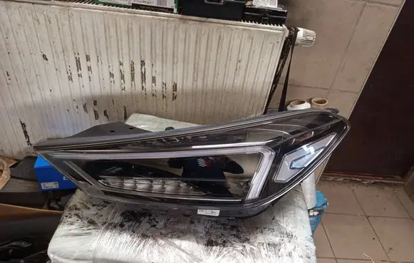 Hyundai Tucson TL Headlight/headlamp 92101D7700 040920190516 L009D700082026