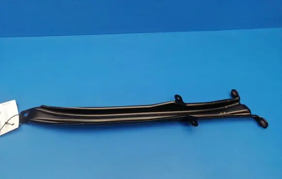 Mercedes-Benz C W204 Other engine bay part A2046280124