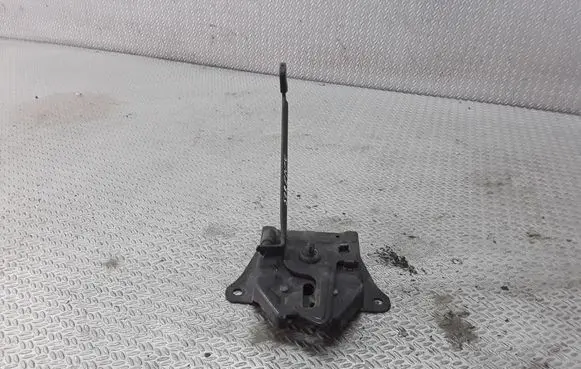 KIA Sorento Engine bonnet/hood lock/catch