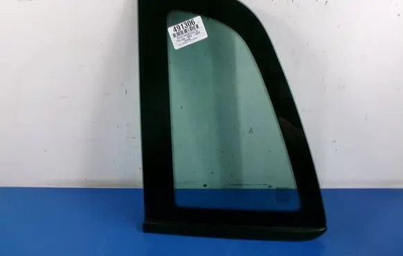 Fiat Idea Rear side window