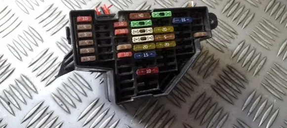 Skoda Octavia Mk2 (1Z) Fuse box set