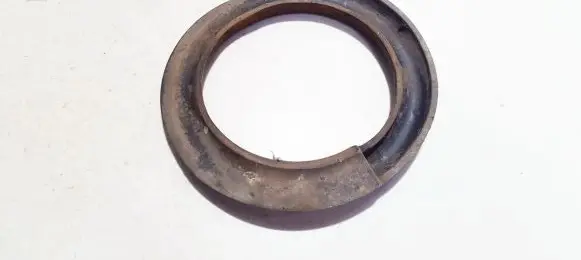 Mercedes-Benz A W169 Front coil spring rubber mount a169321018