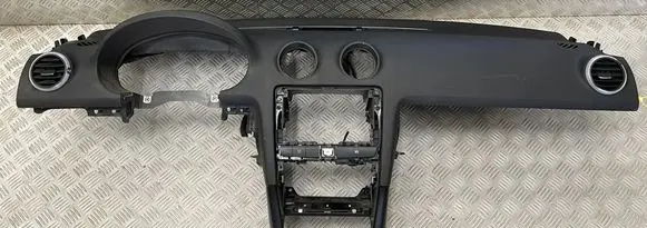 Audi A3 S3 8P Dashboard 