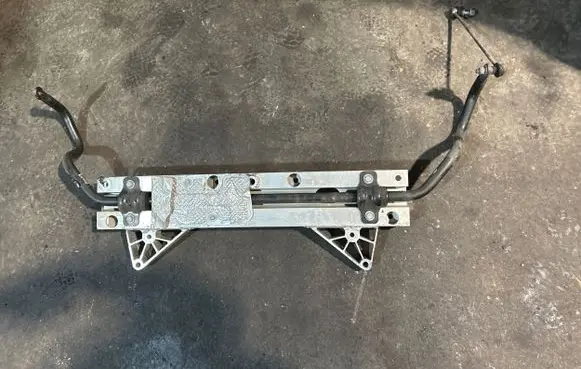 Chrysler Pacifica Front anti-roll bar/sway bar