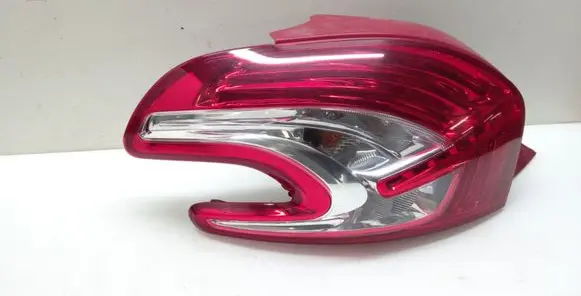 Peugeot 208 Rear/tail lights 9672628280