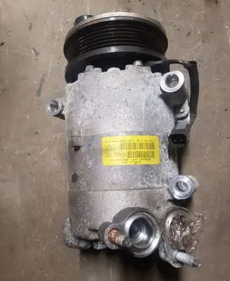 Land Rover Evoque I Air conditioning (A/C) compressor (pump) AV6119D629DB C0MPRESS0R
