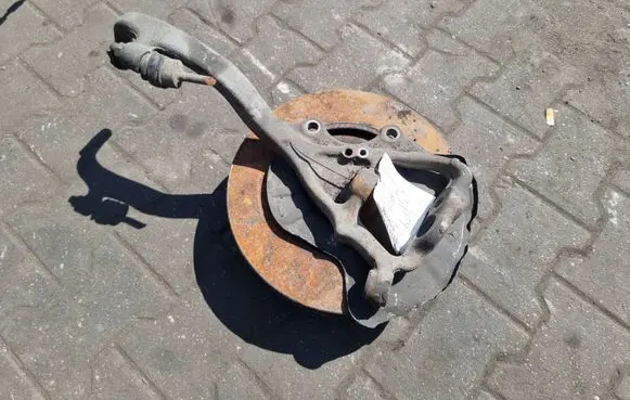 Mercedes-Benz S W221 Front wheel hub spindle knuckle