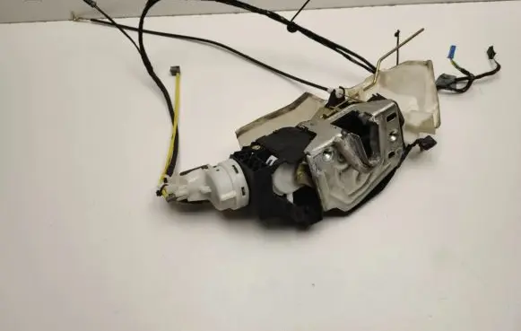 Mercedes-Benz CL C215 Front door lock 2157201635