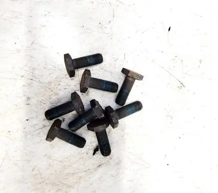 Opel Astra G Nuts/bolts 
