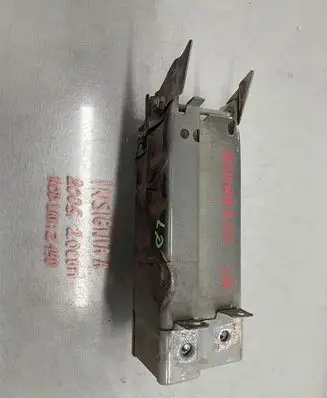 Opel Insignia A Front bumper shock/impact absorber 13235554