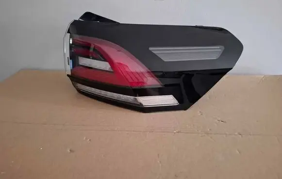 Volkswagen Taigo Rear/tail lights 2G7945096 0022537205