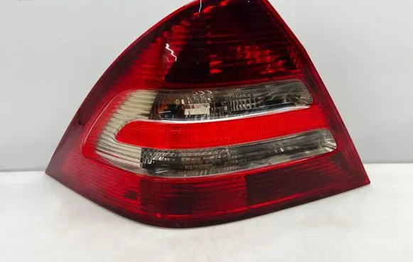 Mercedes-Benz C W203 Rear/tail lights 2038201964