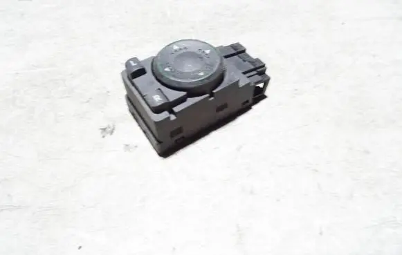 Volkswagen PASSAT B5 Wing mirror switch 3B1959565