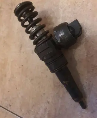 Audi A4 S4 B6 8E 8H Fuel injector 038130073ar