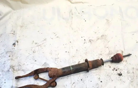 Mitsubishi Galant Front shock absorber/damper