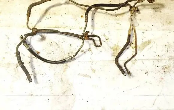 Volkswagen PASSAT B5.5 Power steering hose/pipe/line