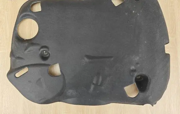 BMW 4 G22 G23 G24 G26 Heat shield in engine bay 8580383
