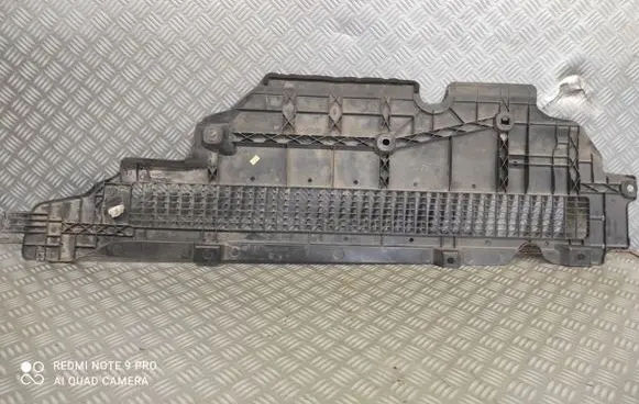Center/middle under tray cover