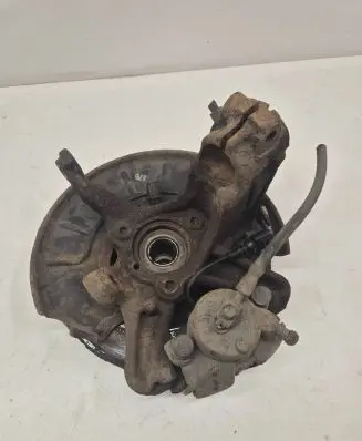 Volkswagen Golf Plus Front wheel hub