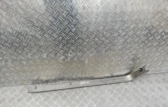 Mazda 5 Sliding door trim 