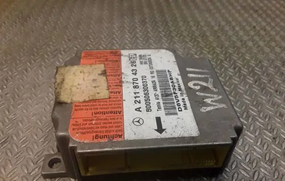 Mercedes-Benz E W211 Airbag control unit/module 2118704326
