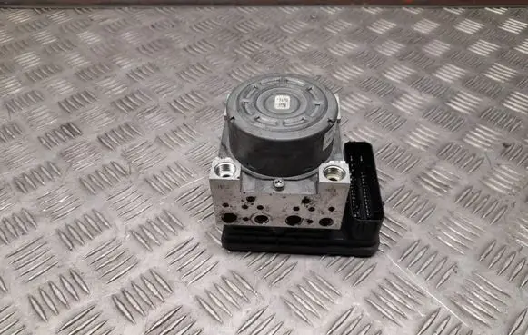 Ford Mustang VI ABS Pump GR3C2C219 GR3C2C405
