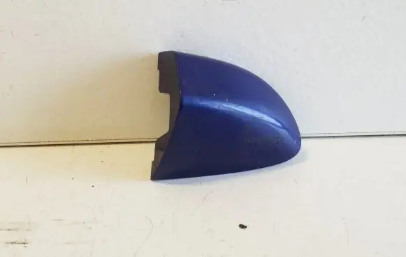 Volkswagen PASSAT B6 Front door handle cover 3C0837880