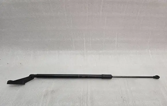 Toyota Yaris Cross Tailgate/trunk strut/damper 689500D230