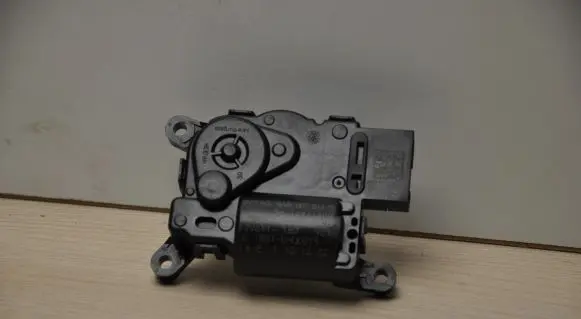 Audi A3 8Y Air flap motor/actuator 5WA907511B