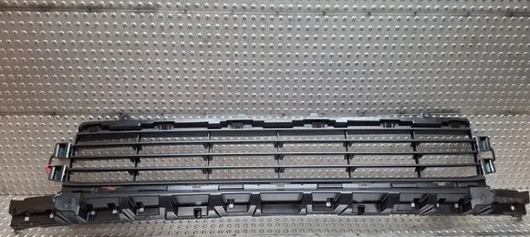 Fiat Talento Front bumper lower grill S26338715 622543481R