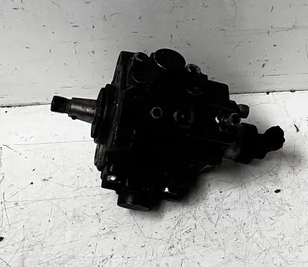 Opel Insignia A Fuel injection high pressure pump 0445010193 55571005 001730803417