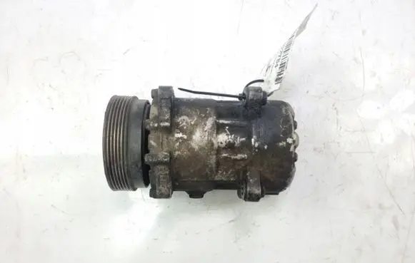 Volkswagen Golf IV Air conditioning (A/C) compressor (pump)