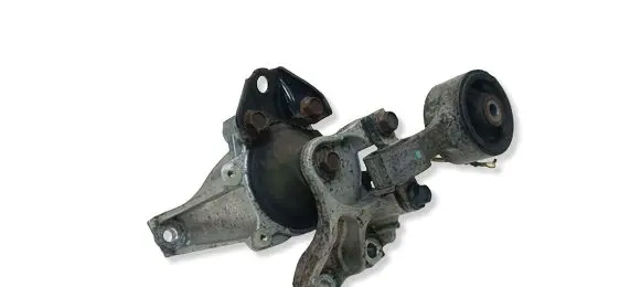 Honda CR-V Engine mounting bracket 