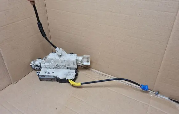 Peugeot Expert Rear door lock 9681336180 40627149