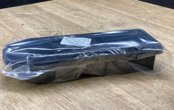 Land Rover Range Rover Velar Quarter panel pressure vent J8A2280B62AA